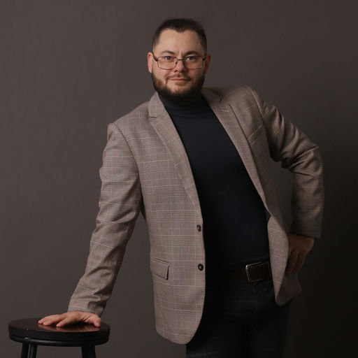 Анвер Богатов